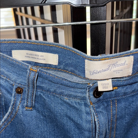 Universal Thread Blue Flare & Wide Leg Jeans - Picture 6 of 6